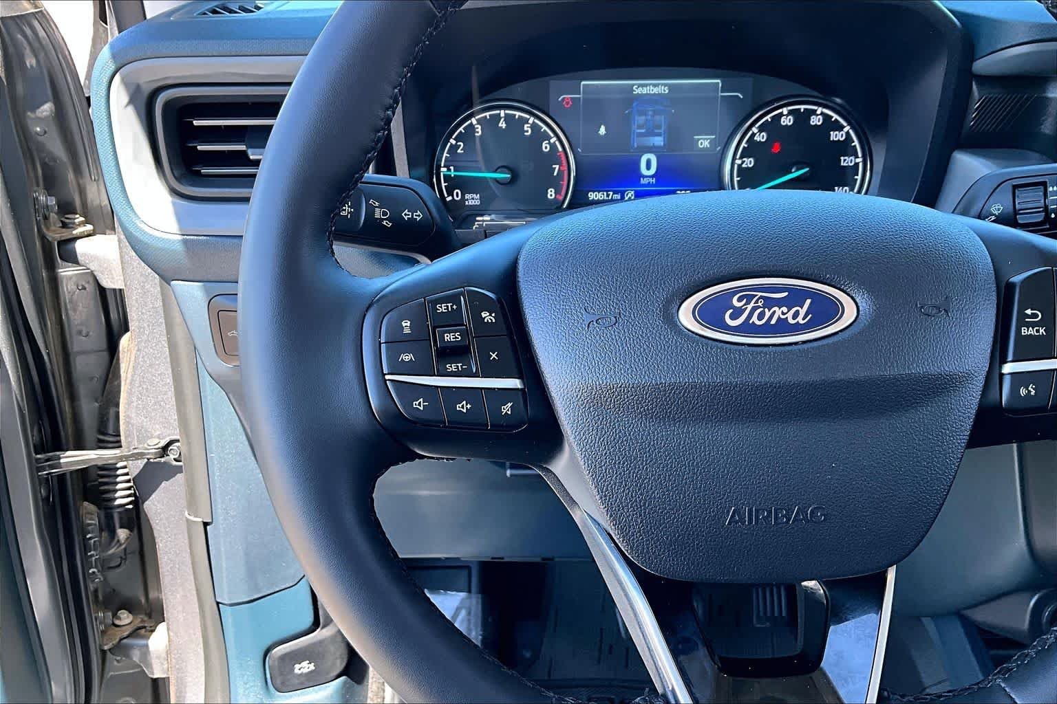 Used 2024 Carbonized Gray Metallic Ford LARIAT Advanced image 24