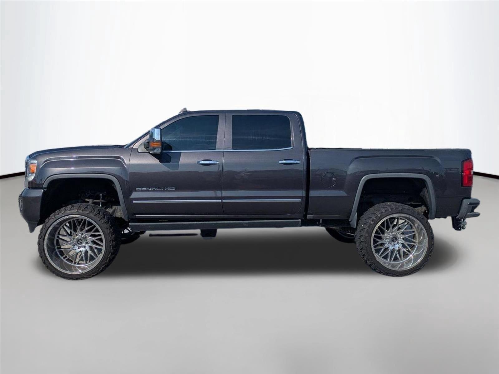Used 2016 Iridium Metallic GMC Denali image 8