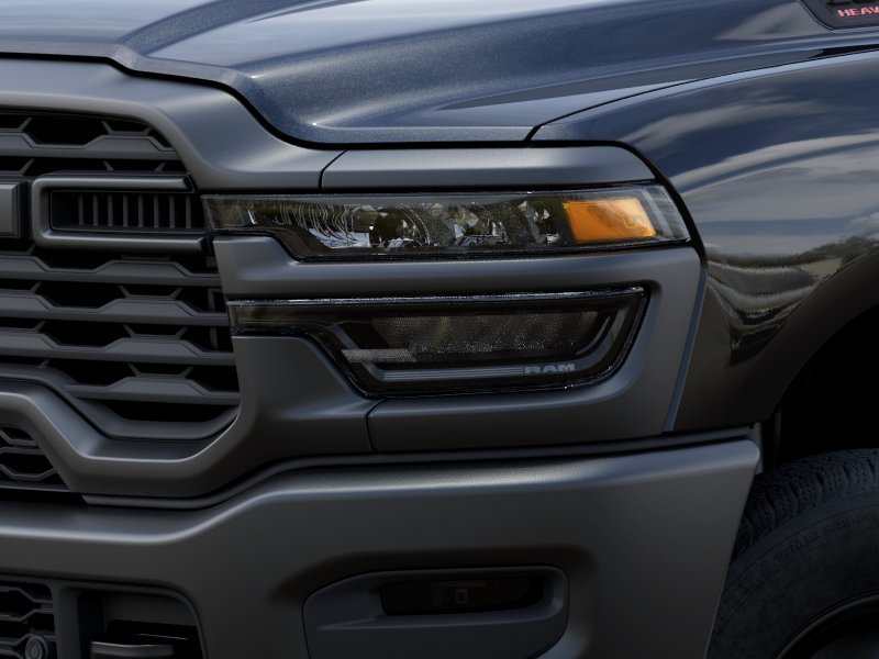 New 2026 Diamond Black Crystal Pearl-Coat Exterior Paint RAM TRADESMAN image 6