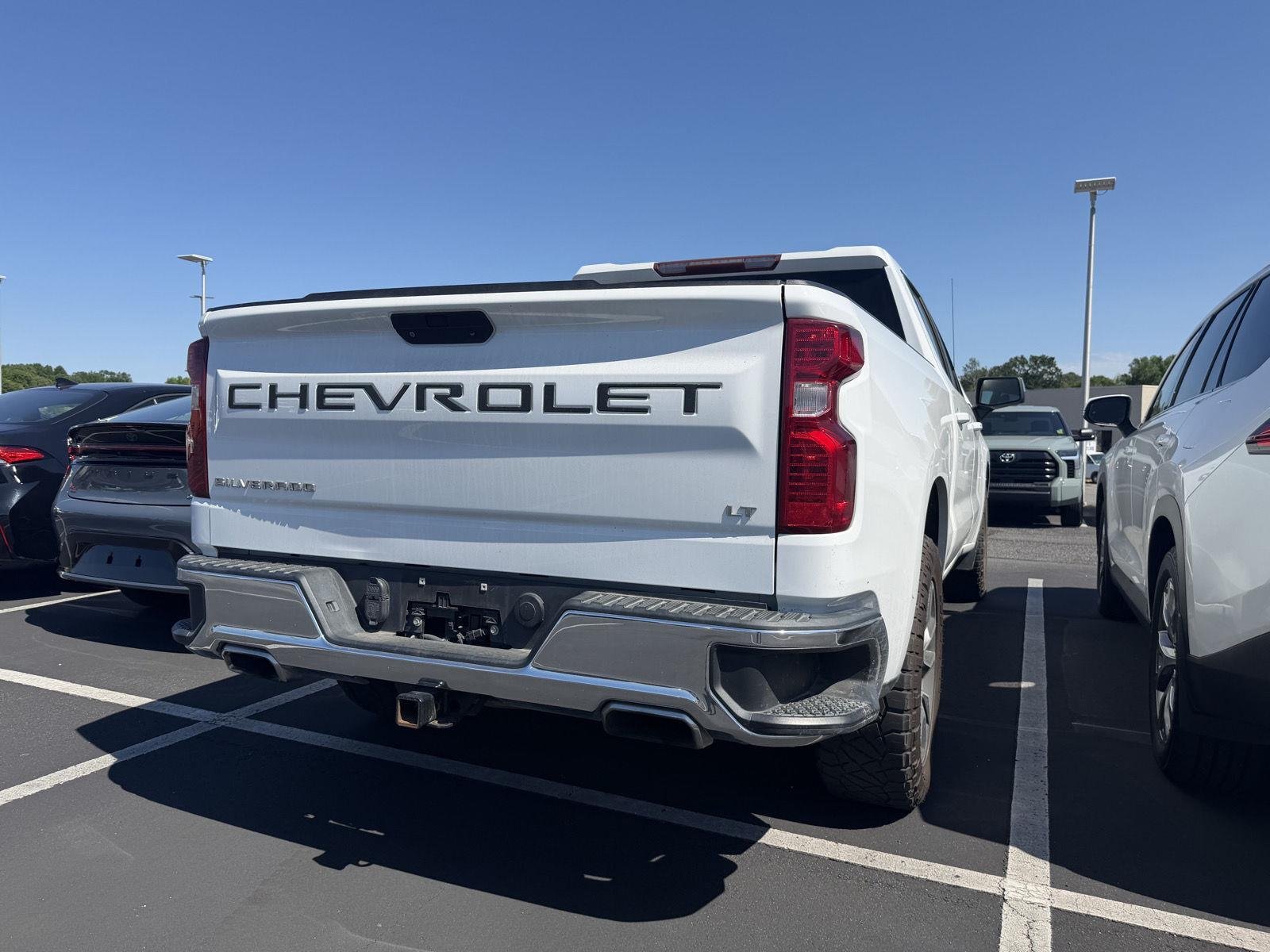 Used 2020 Summit White Chevrolet LT image 6