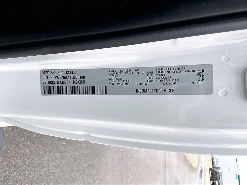 New 2026 Bright White Clear-Coat Exterior Paint RAM Tradesman image 15