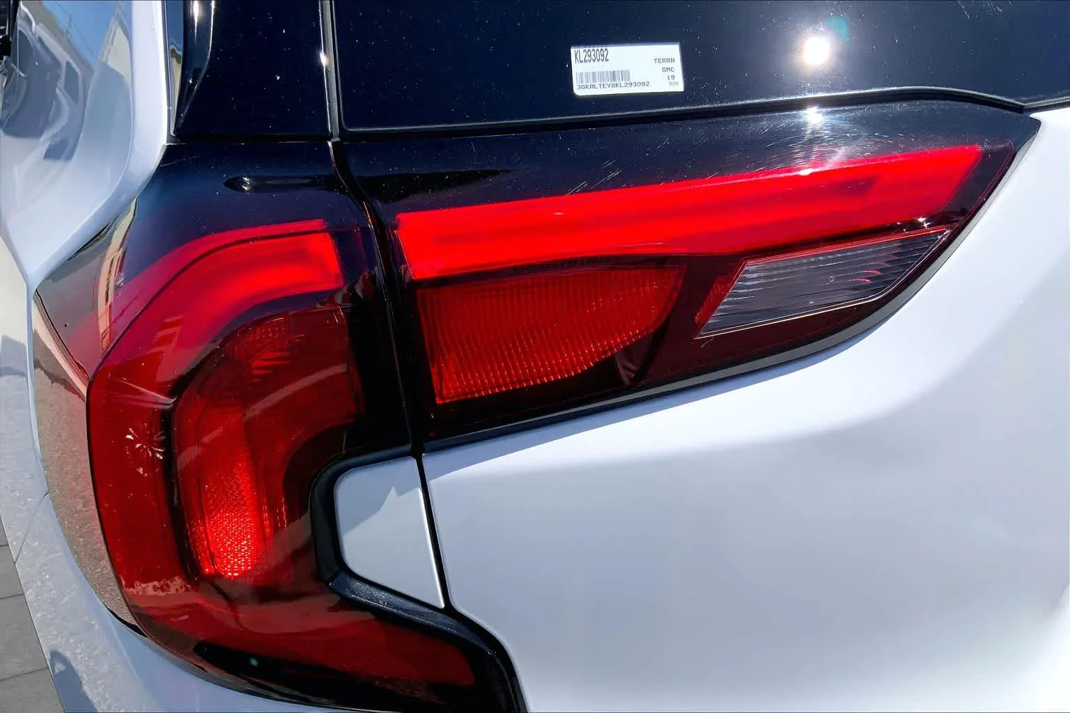 Used 2019 Summit White GMC SLE image 27