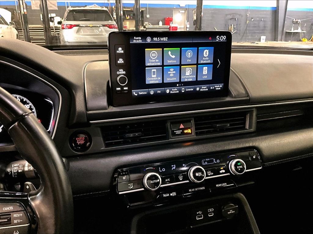 Used 2025 Black Honda EX-L image 19
