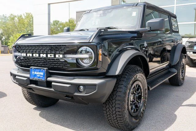 New 2026 Shadow Black Ford Outer Banks® image 2