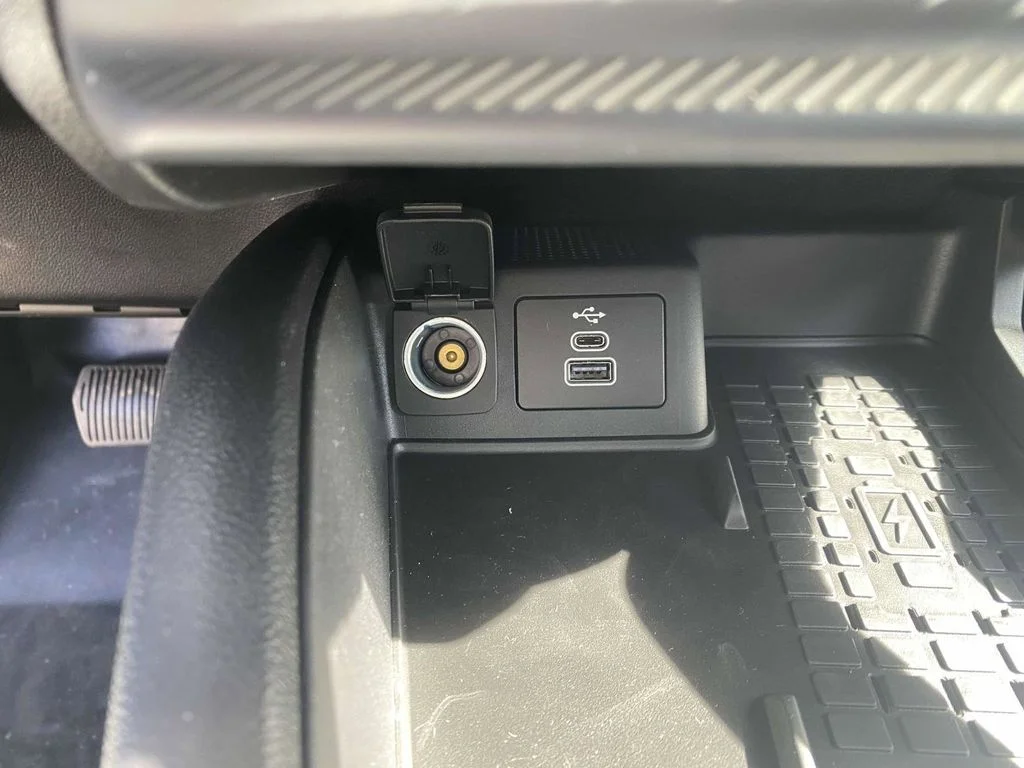 New 2025 Carbonized Gray Metallic Ford Badlands® image 24