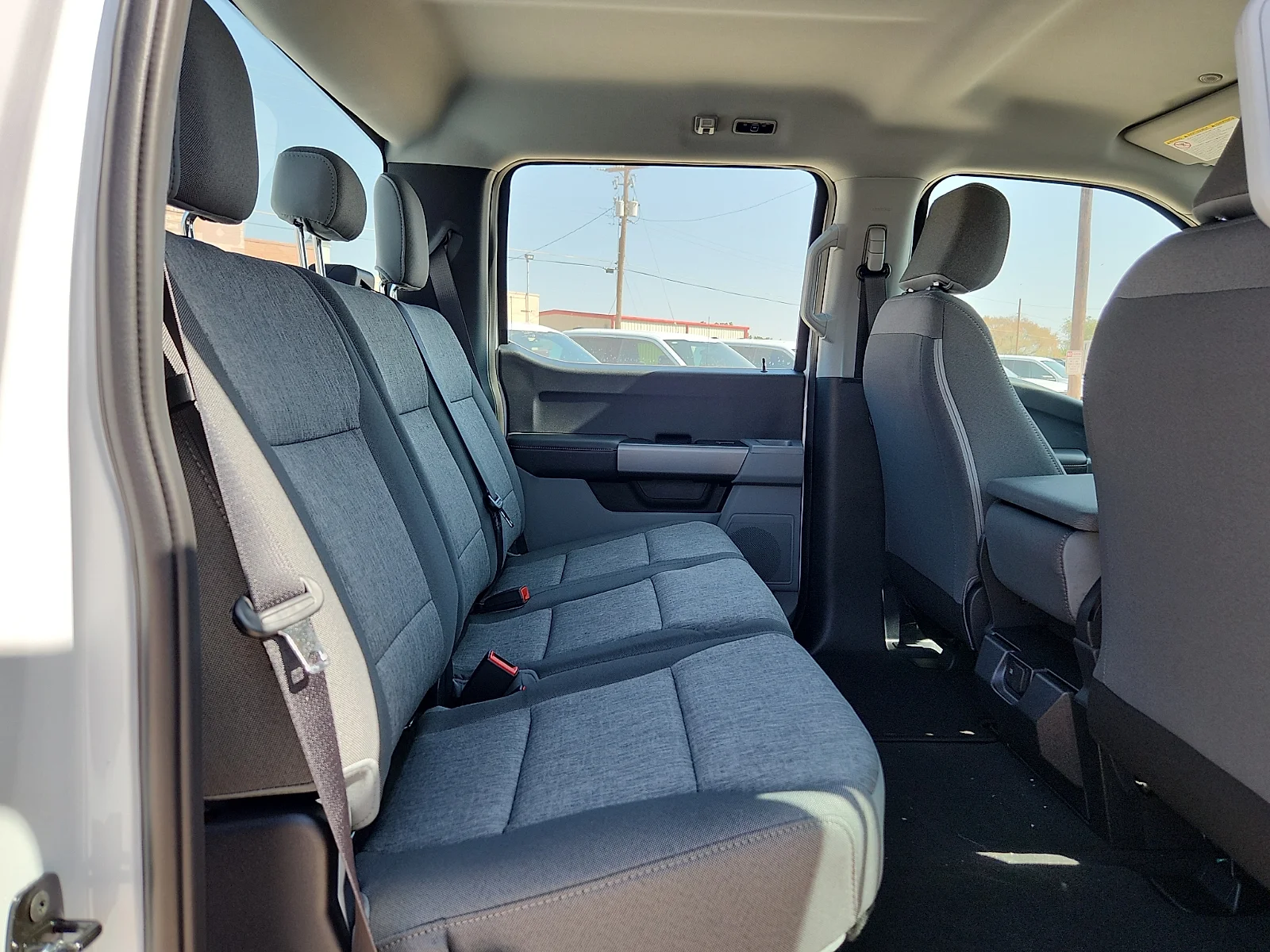 New 2027 Oxford White Ford XL image 19