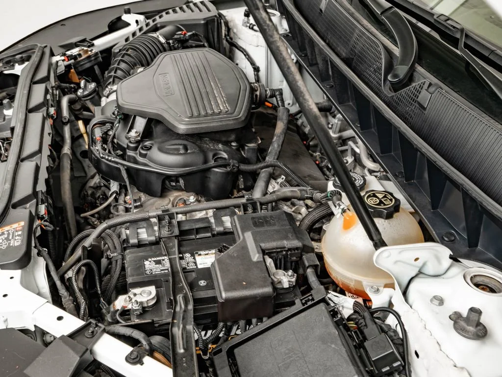Used 2019 White Frost Tricoat GMC SLT-1 image 54