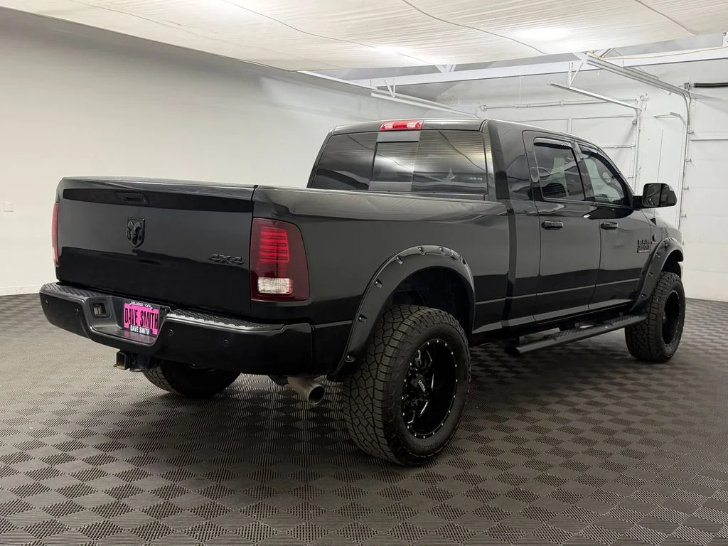 Used 2016 Brilliant Black Crystal Pearlcoat Ram Laramie image 8
