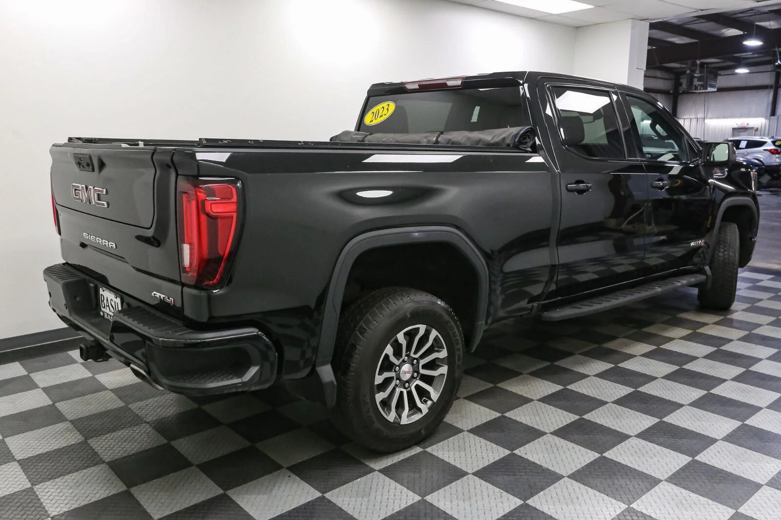 Used 2023 Onyx Black GMC AT4 image 9