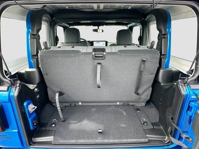 New 2026 Hydro Blue Pearl-Coat Exterior Paint Jeep Sport image 6