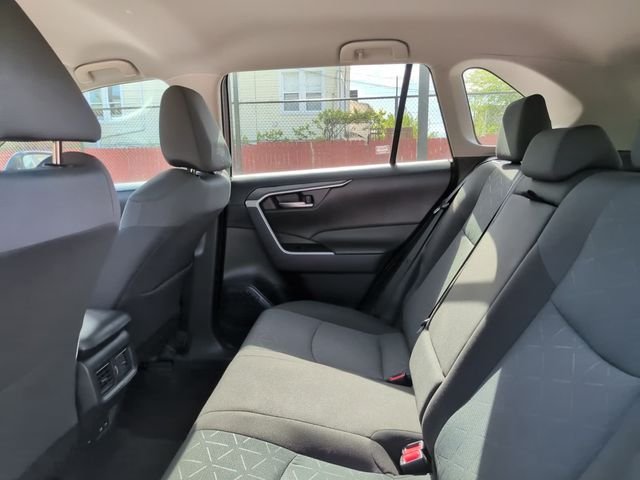Certified Used 2024  Toyota XLE image 9