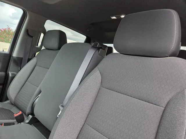 Used 2021 White Chevrolet LT image 27