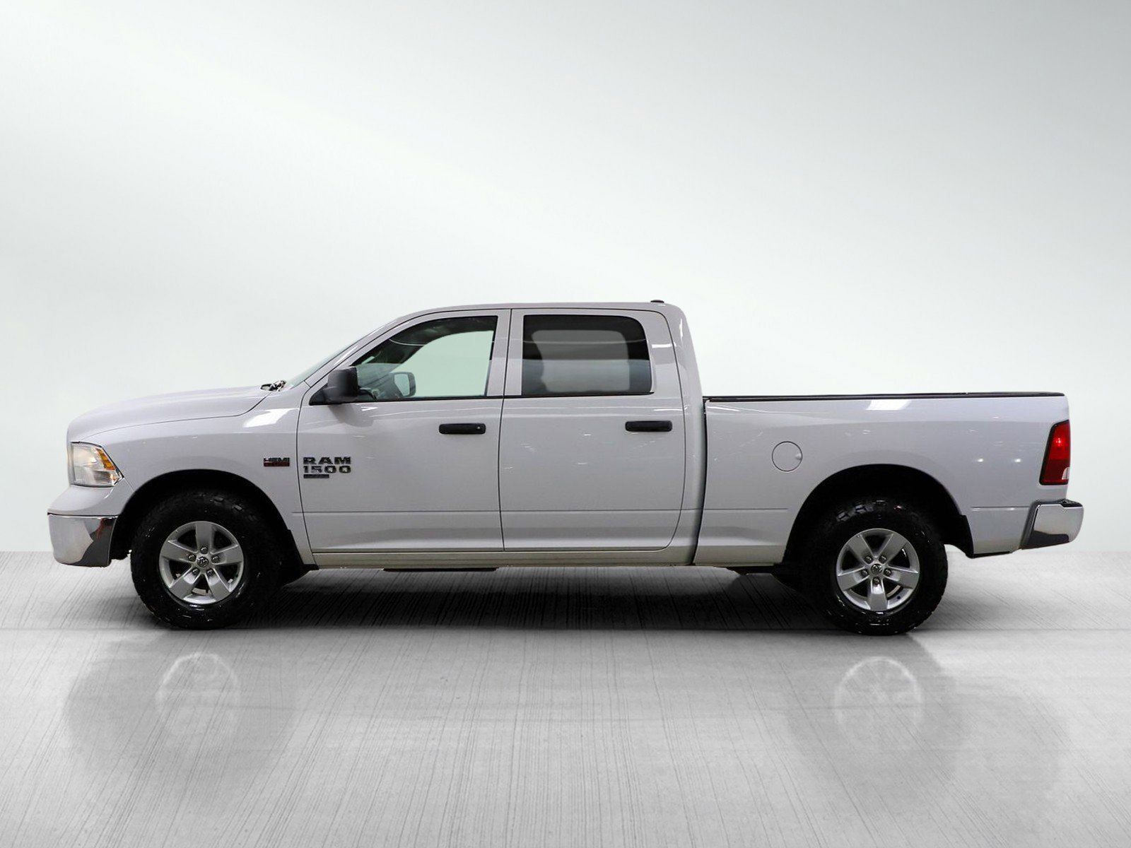 Used 2022 RAM Ram 1500 Classic SLT with VIN 1C6RR7TT4NS240523 for sale in Minneapolis, Minnesota
