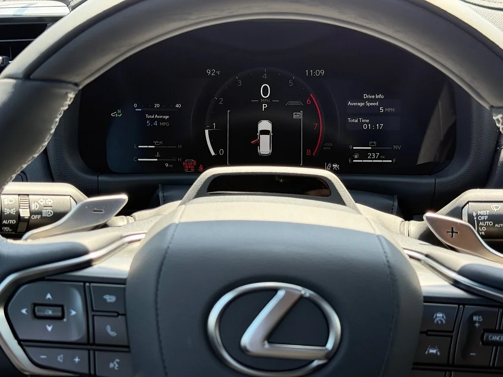 New 2026 Eminent White Pearl Lexus LUXURY image 23