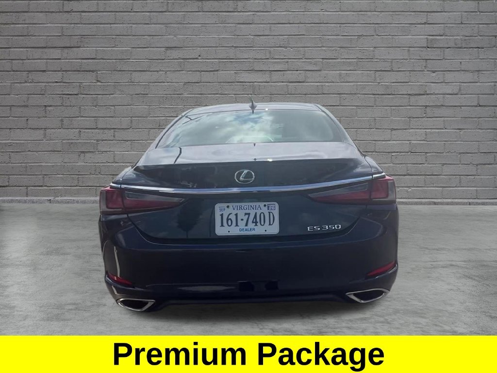 Used 2024  Lexus 350 image 10