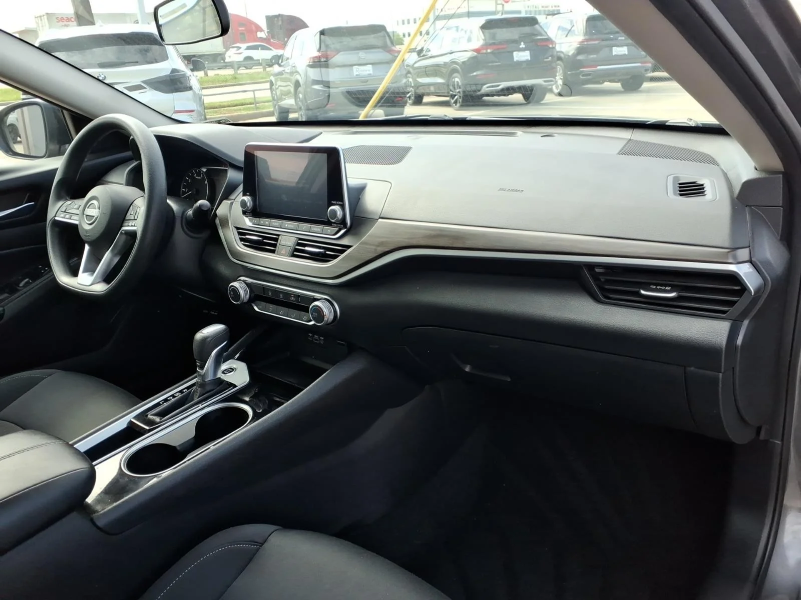 2024 Nissan Altima 2.5 SV Gray at Robbins Nissan