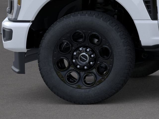 New 2026 Oxford White Ford XLT image 19