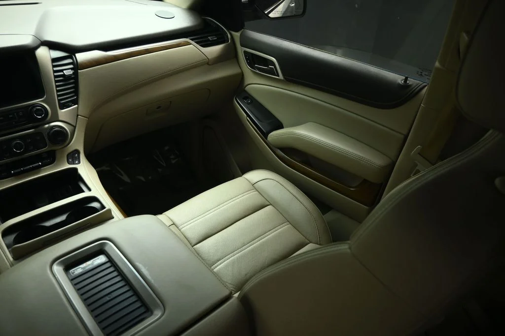 Used 2020 Silver GMC Denali image 47