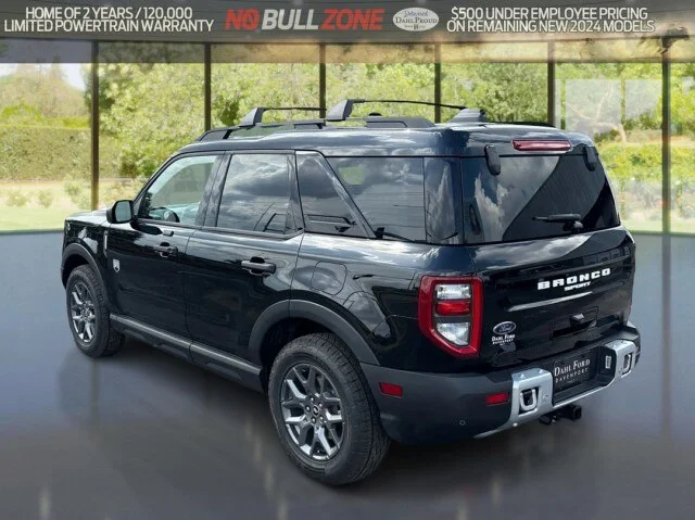 New 2025 Shadow Black Ford Big Bend® image 27