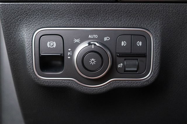 New 2026 Polar White Mercedes-Benz GLA 250 image 22