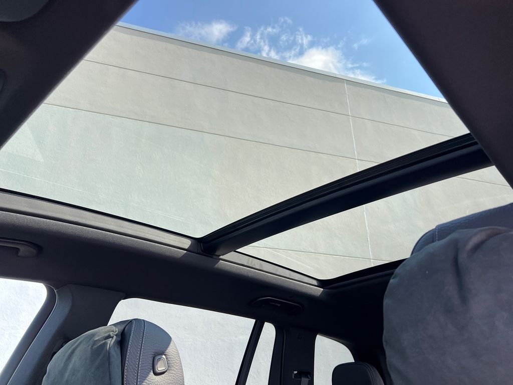 New 2026 Obsidian Black Metallic Mercedes-Benz GLS 450 image 23