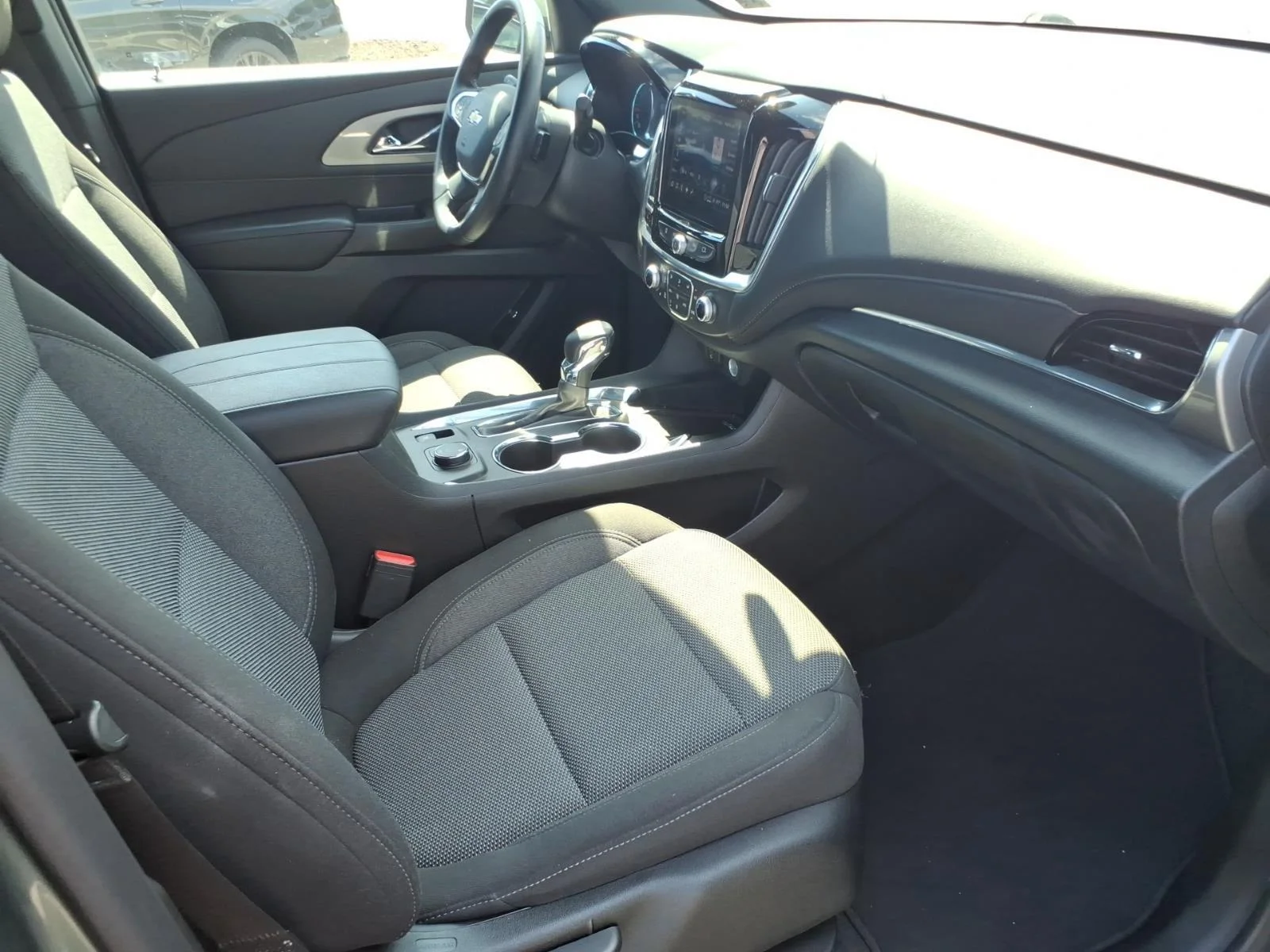 Used 2023 Silver Sage Metallic Chevrolet LT Cloth image 24