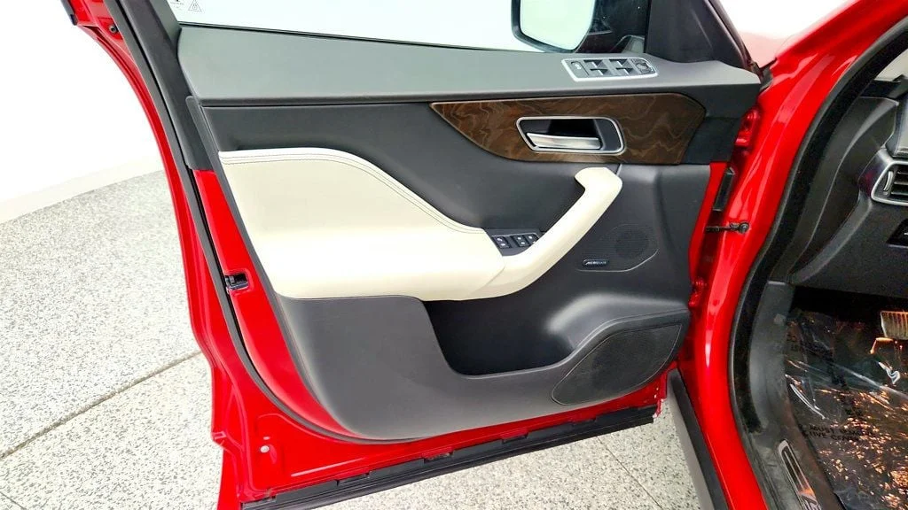 Used 2018 Firenze Red Metallic Jaguar S AWD image 11