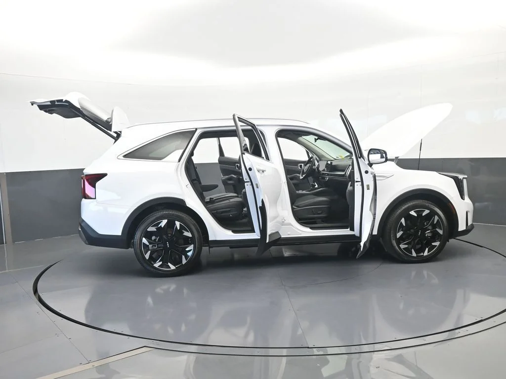 Used 2025 Glacial White Pearl Kia EX image 74