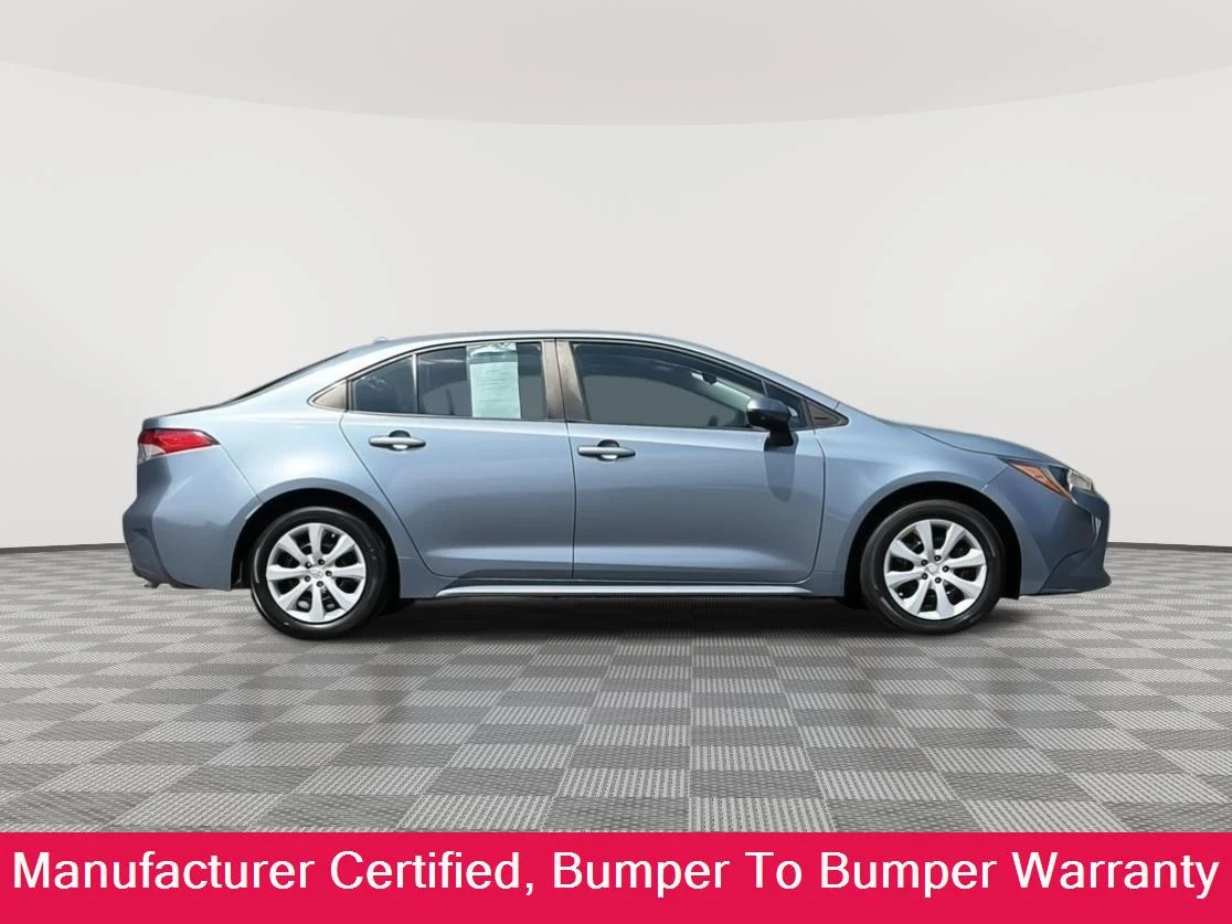 Used 2022 Toyota Corolla LE with VIN 5YFEPMAE9NP315671 for sale in St. Louis, MI