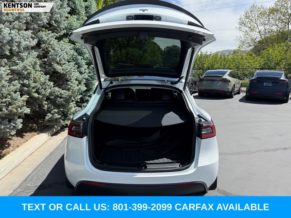Used 2023 White Tesla Performance image 33