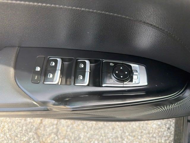 Used 2021 Ebony Black Kia GT-Line image 10