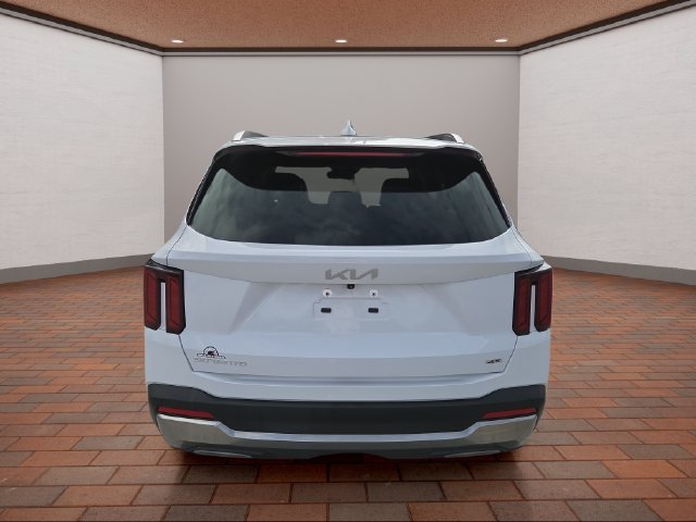 Used 2024 White Pearl Kia S image 30