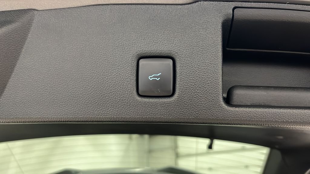 Used 2024 Carbonized Gray Metallic Ford ST-Line image 28