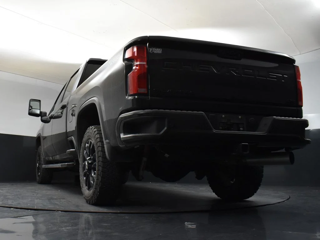 Used 2025 Black Chevrolet LTZ image 10