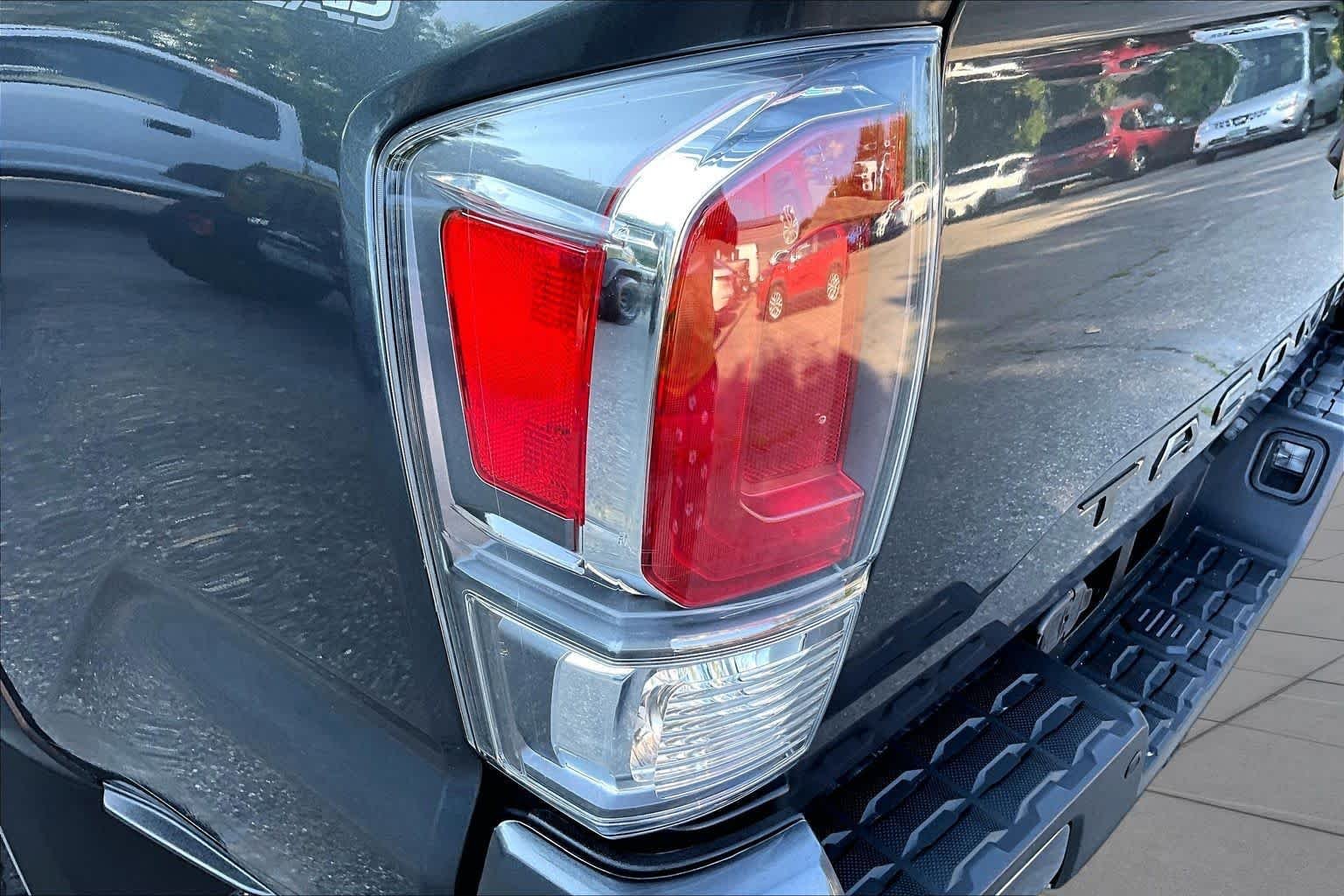 Used 2020 Magnetic Gray Metallic Toyota TRD Off Road image 26