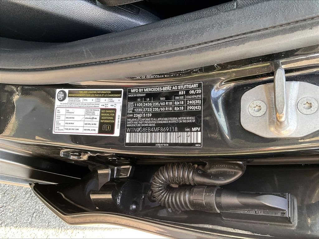 Used 2021 Gray Mercedes-Benz GLC 300 image 33