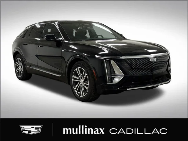 2025 Cadillac LYRIQ Luxury 2