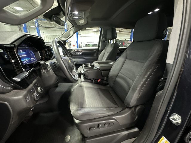 Used 2023 Gray Chevrolet LT image 17