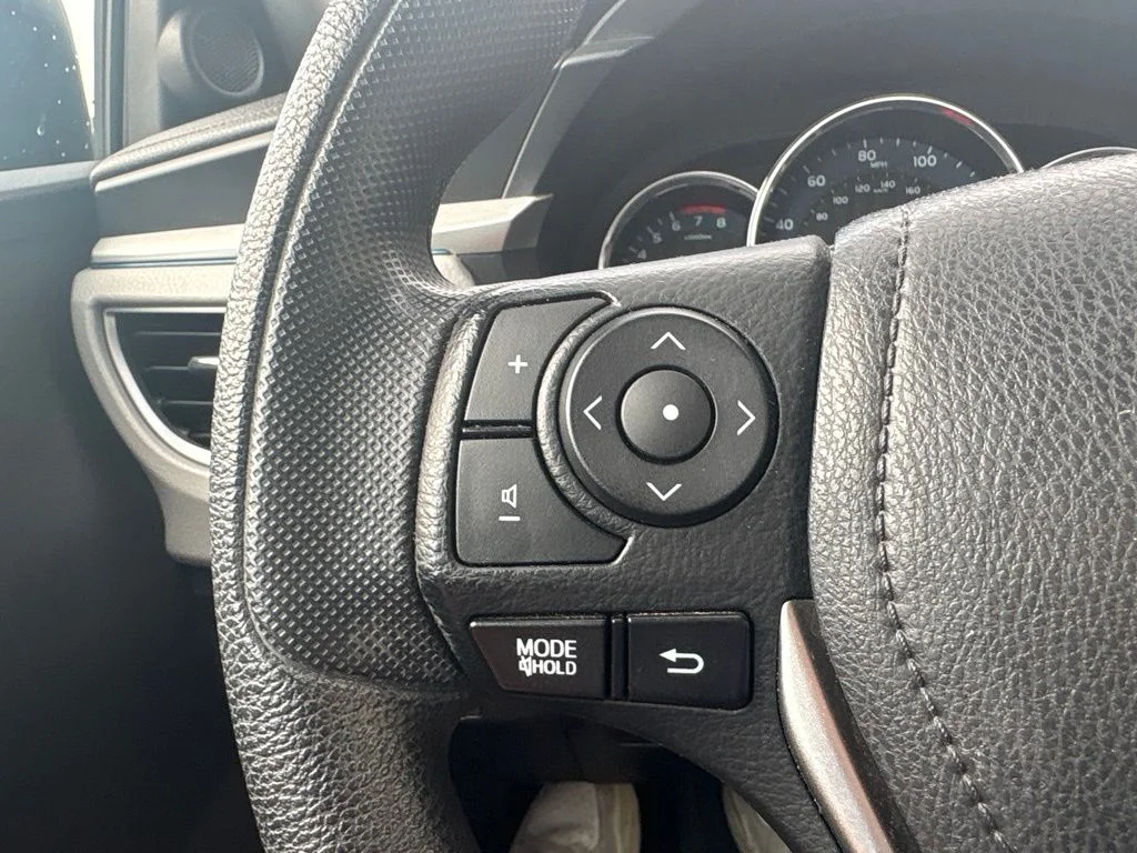 Used 2016 Silver Toyota LE image 16