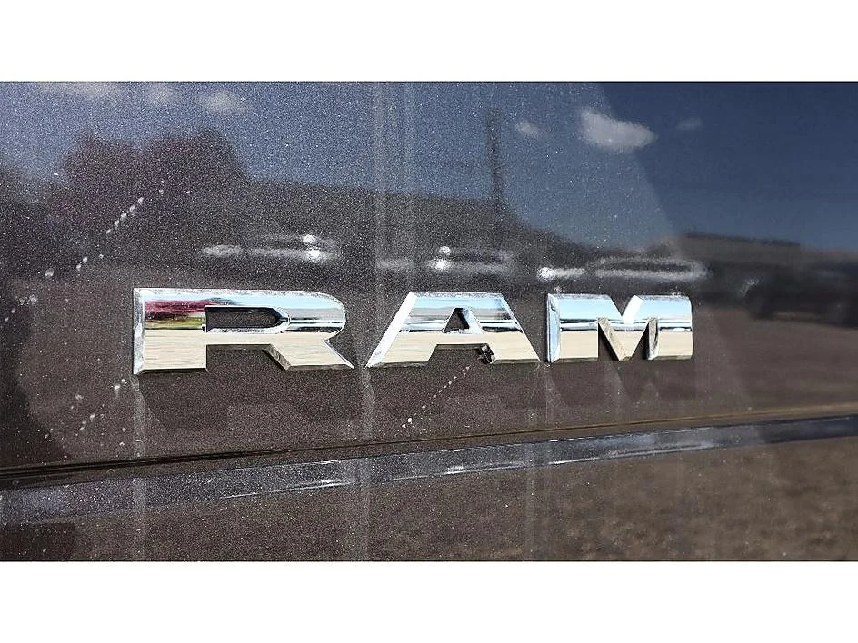 New 2025 Granite Crystal Metallic Clear-Coat Exterior Paint RAM Big Horn image 28