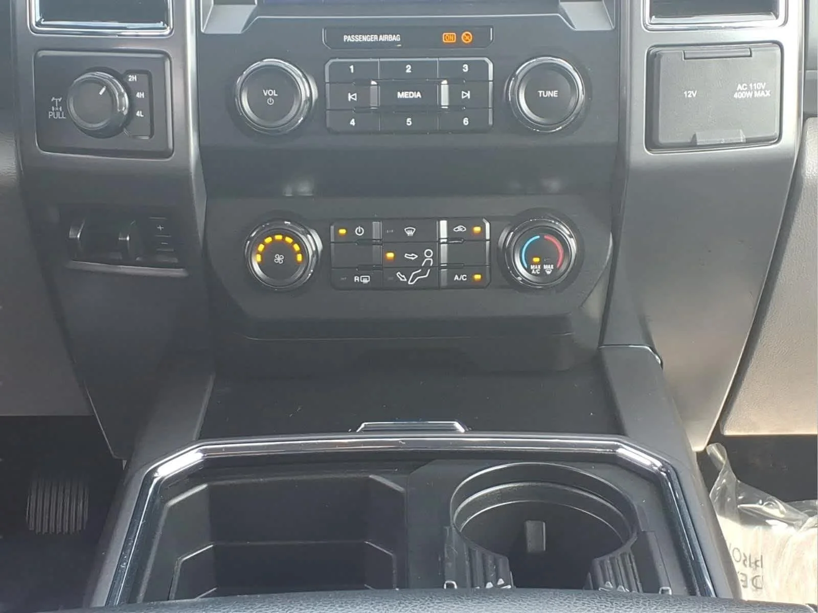 Used 2022 Race Red Ford XLT image 25
