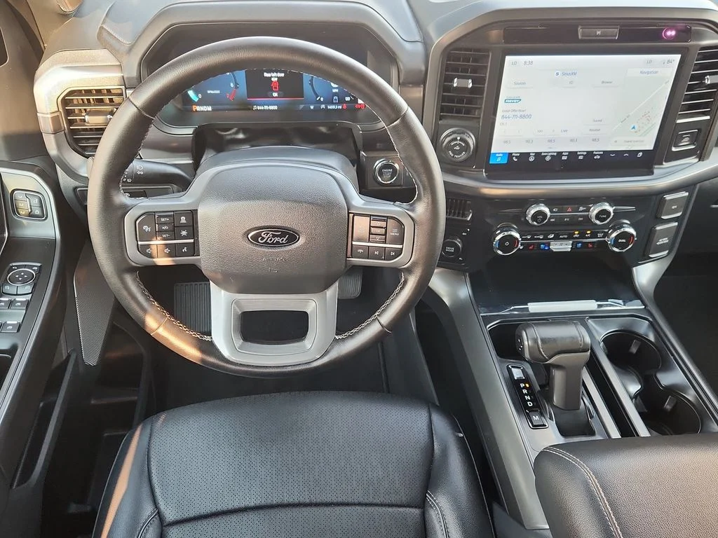 Used 2025 White Ford Lariat image 10