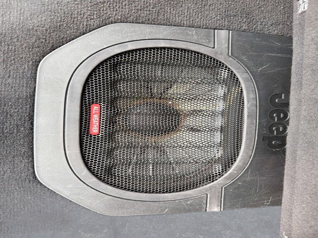 Used 2023 Black Jeep Rubicon image 13
