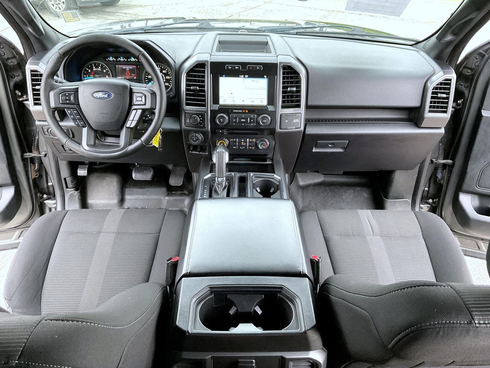Used 2017 Gray Ford XLT image 12