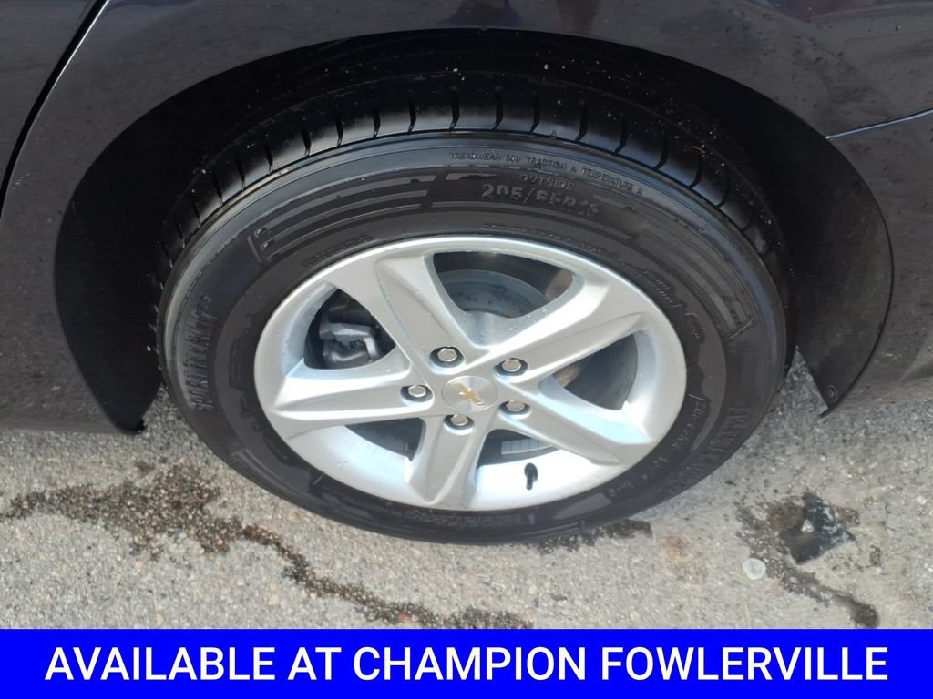Used 2023 Dark Ash Metallic Chevrolet LT image 7