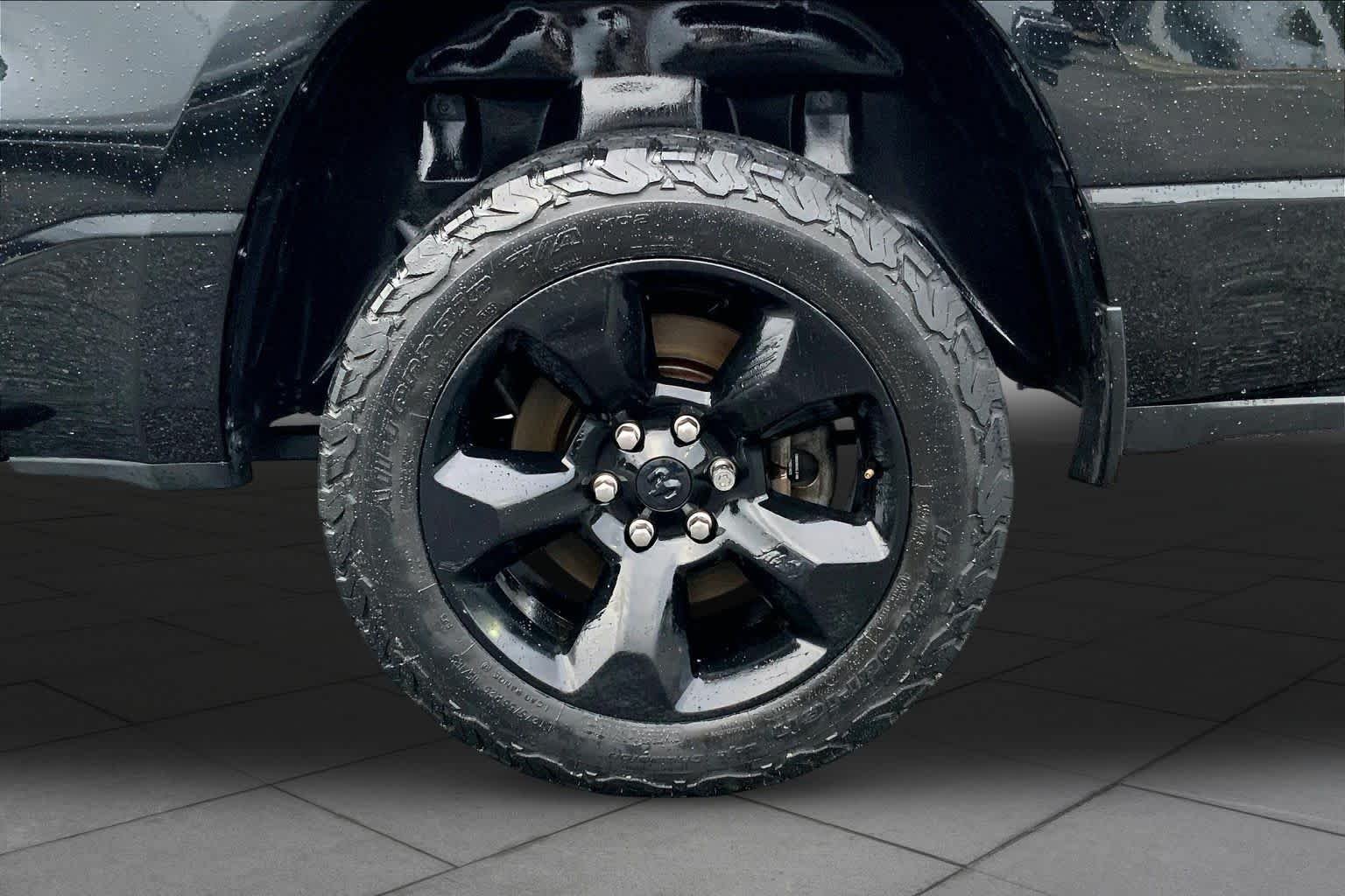 Used 2019 Diamond Black Crystal Pearlcoat Ram Big Horn/Lone Star image 11