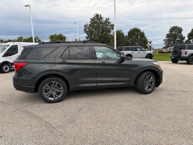 Used 2023 Green Metallic Ford XLT image 15