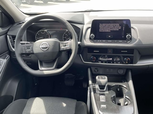 2026 Nissan Rogue SV - Photo 13
