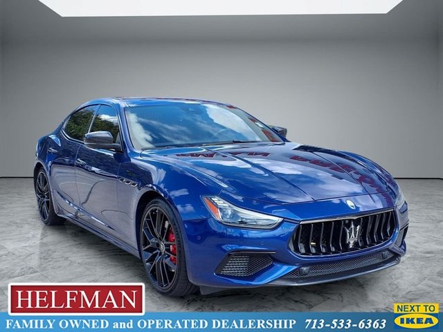 2022 Maserati Ghibli Modena Q4