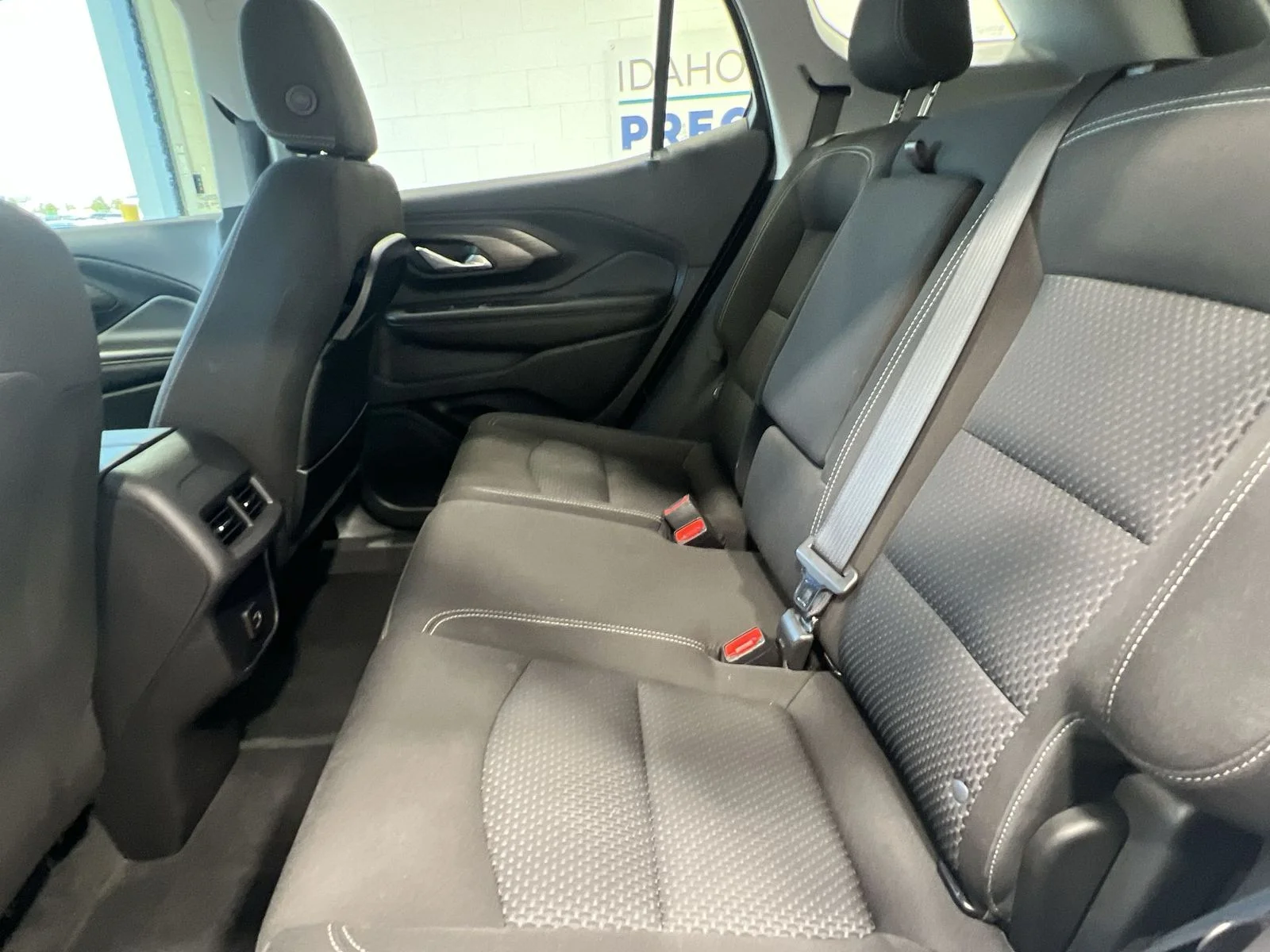 2024 GMC Terrain SLE - Photo 21